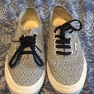 Black and white triangle vans only worn once.